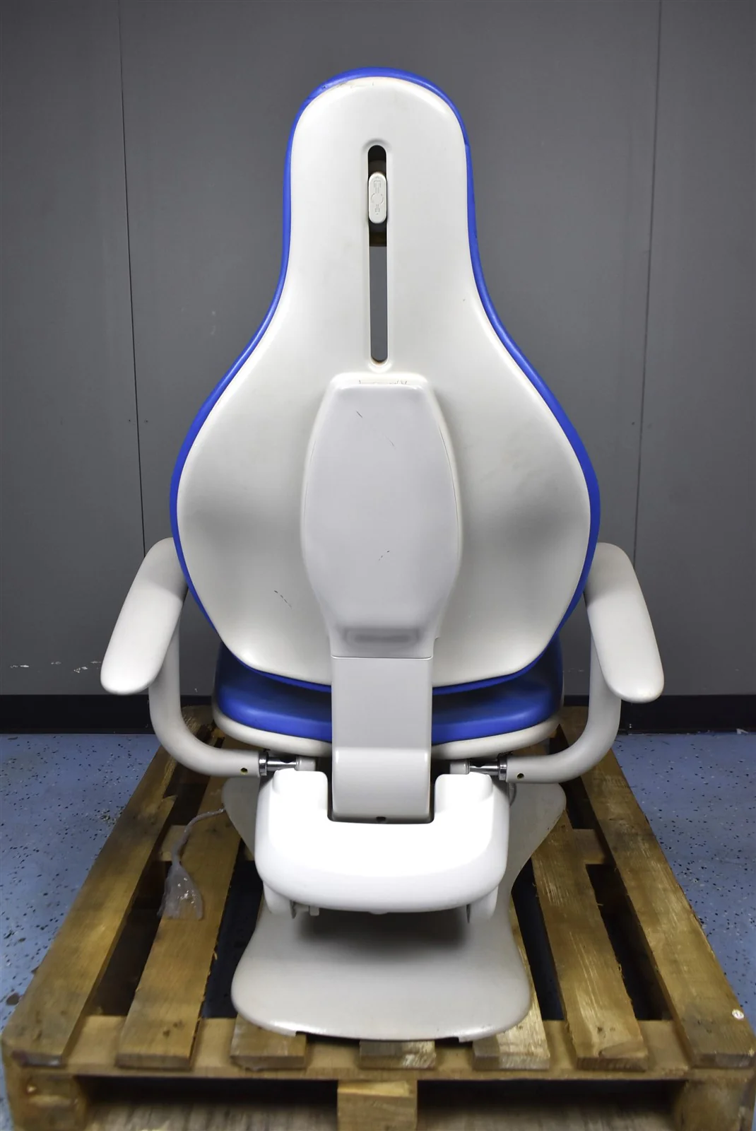 Adec 311 Dental Dentistry Ergonomic Patient Exam and Treatment Chair - Image 5