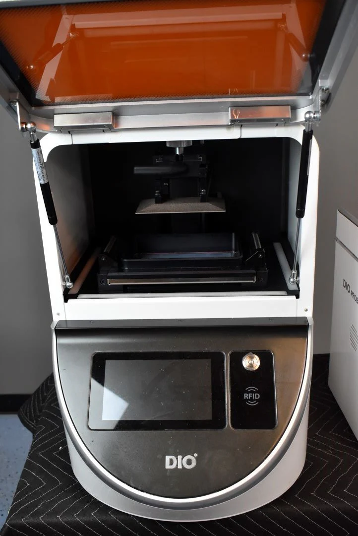 DIO PROBO 3D Dental 3D Printer w/ PROBO Cure Post Processing System - Image 3
