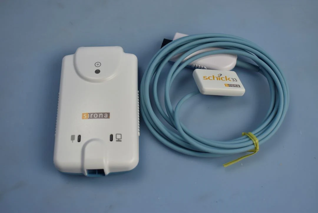 NEW UNUSED Schick 33 Dental Intraoral X-Ray Sensor Kit Size 1 Year: 2021 - Image 2